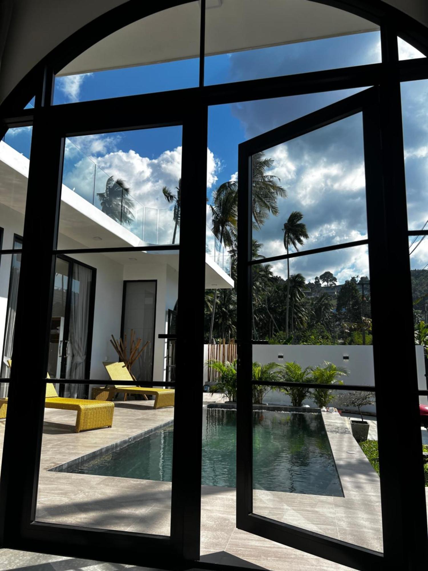 The Brova Villa- Beautiful Private 3 Bedroom Villa Amphoe Koksamui